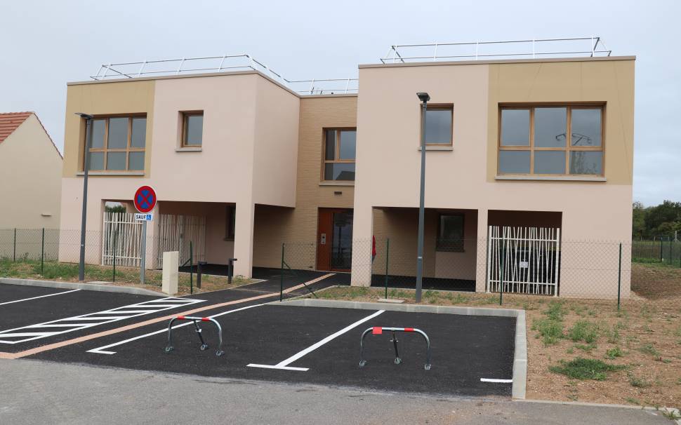 BENNECOURT (78) : inauguration 4 nouveaux logements
