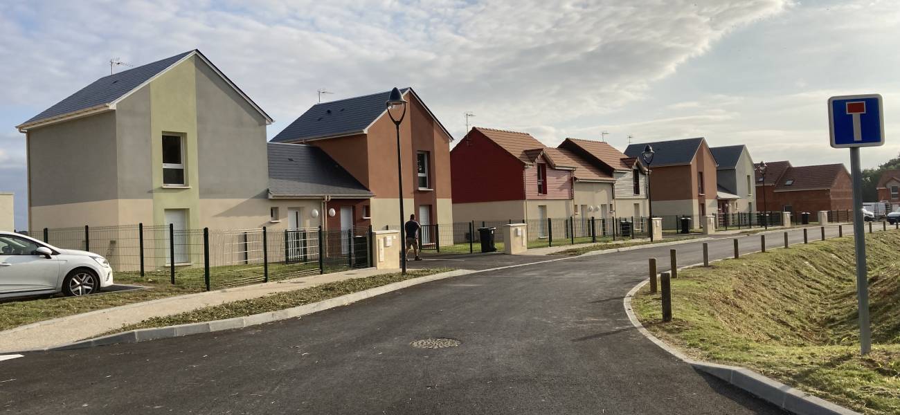 EPAIGNES - Parking extérieur