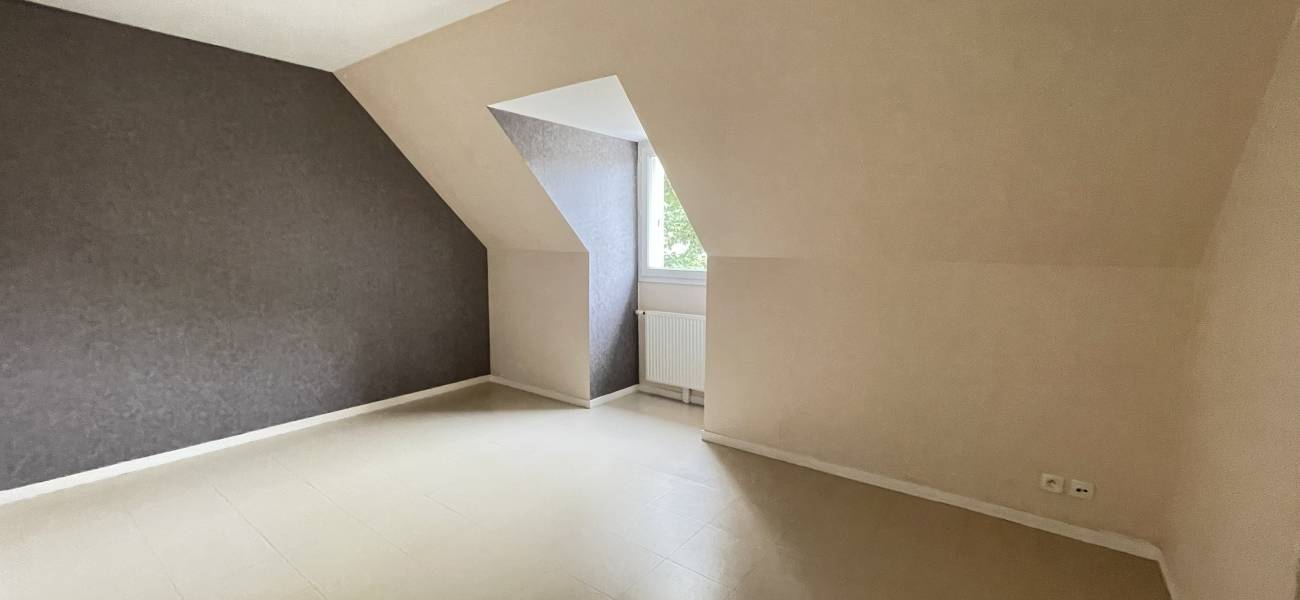 BEAUMONT LE ROGER - T4 de 90 m²