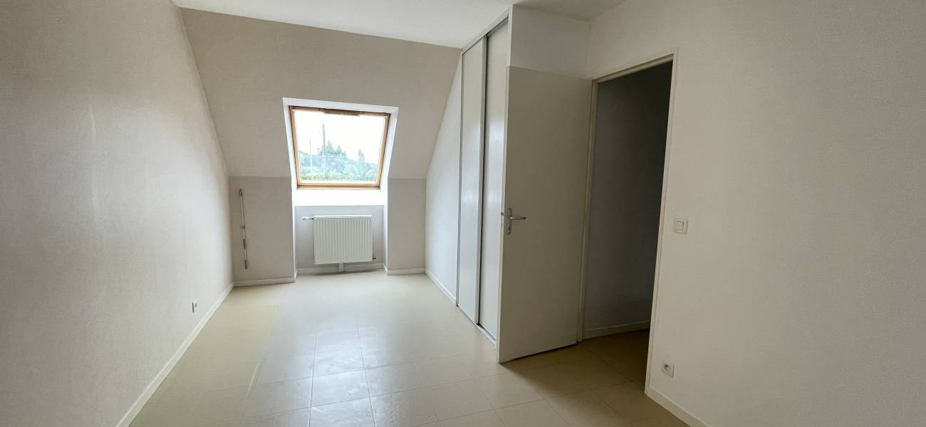 BEAUMONT LE ROGER - T4 de 90 m²