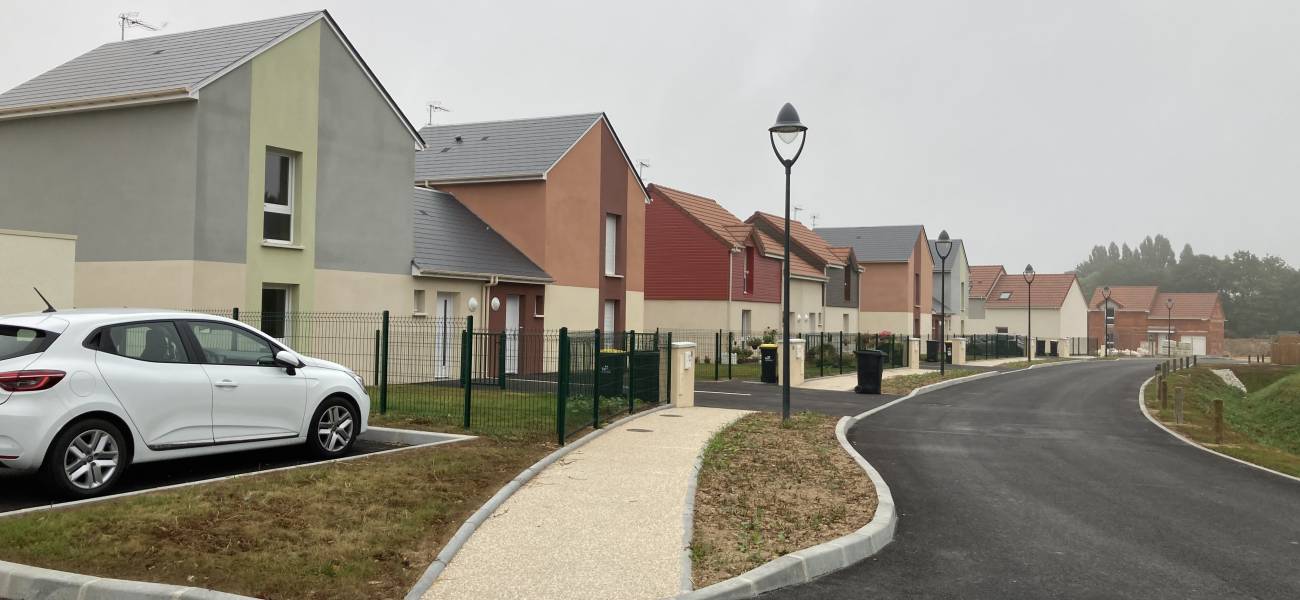 EPAIGNES - Parking extérieur