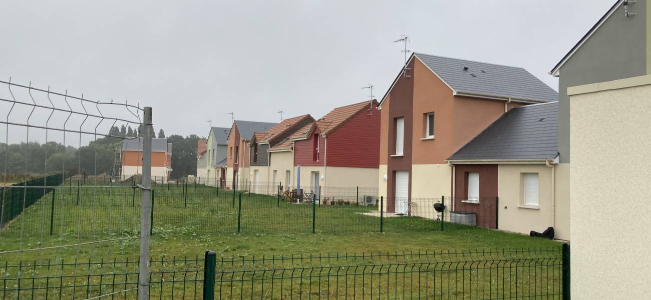 EPAIGNES - Parking extérieur
